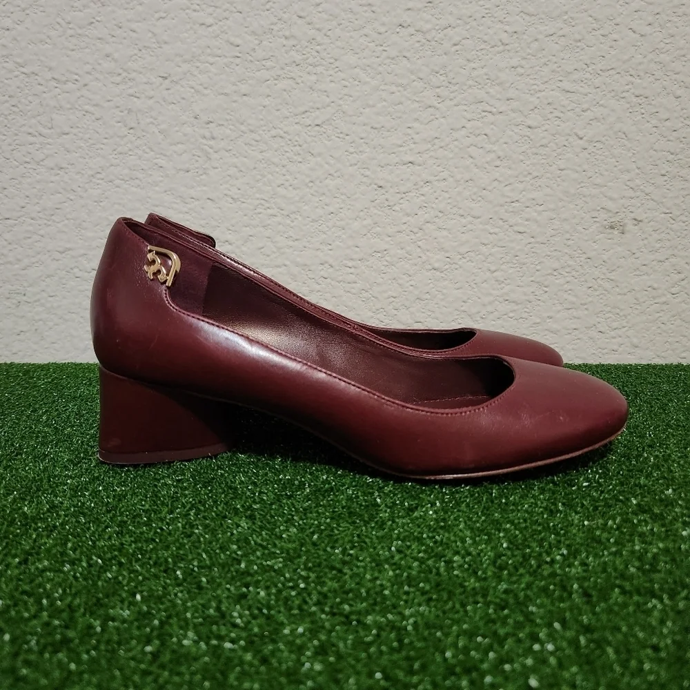 Tory Burch Elizabeth 40MM Round Toe Leather Pump, Cordovan Red size 6.5